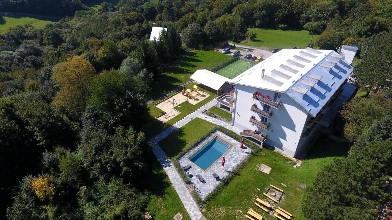 Chata Trubarka Trencin Exterior photo